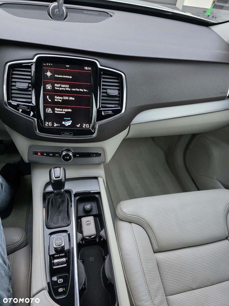 Volvo XC 90 - 27