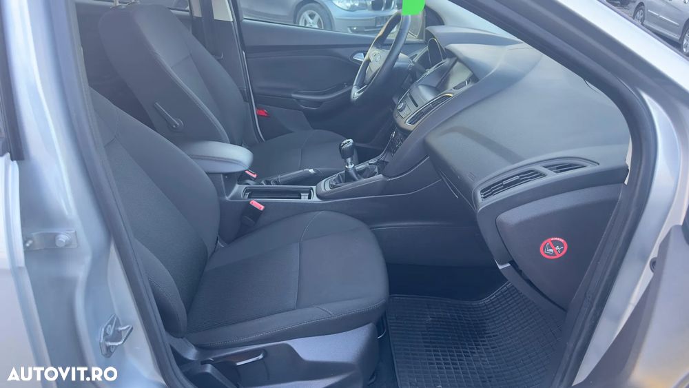 Ford Focus 1.0 EcoBoost Trend - 18
