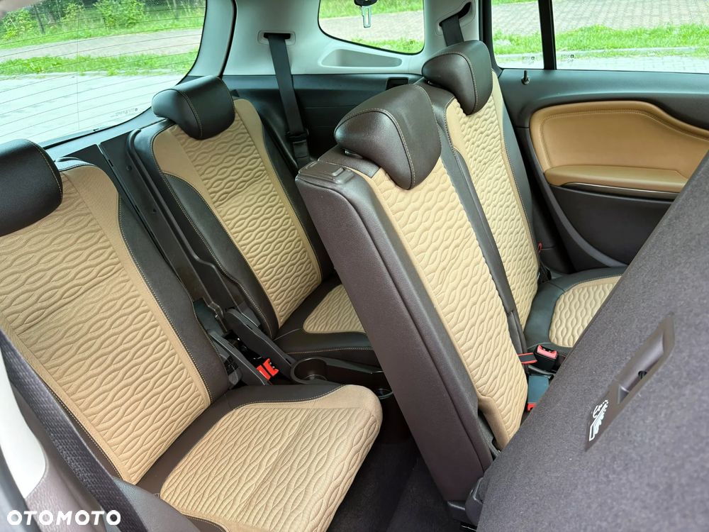 Opel Zafira - 23
