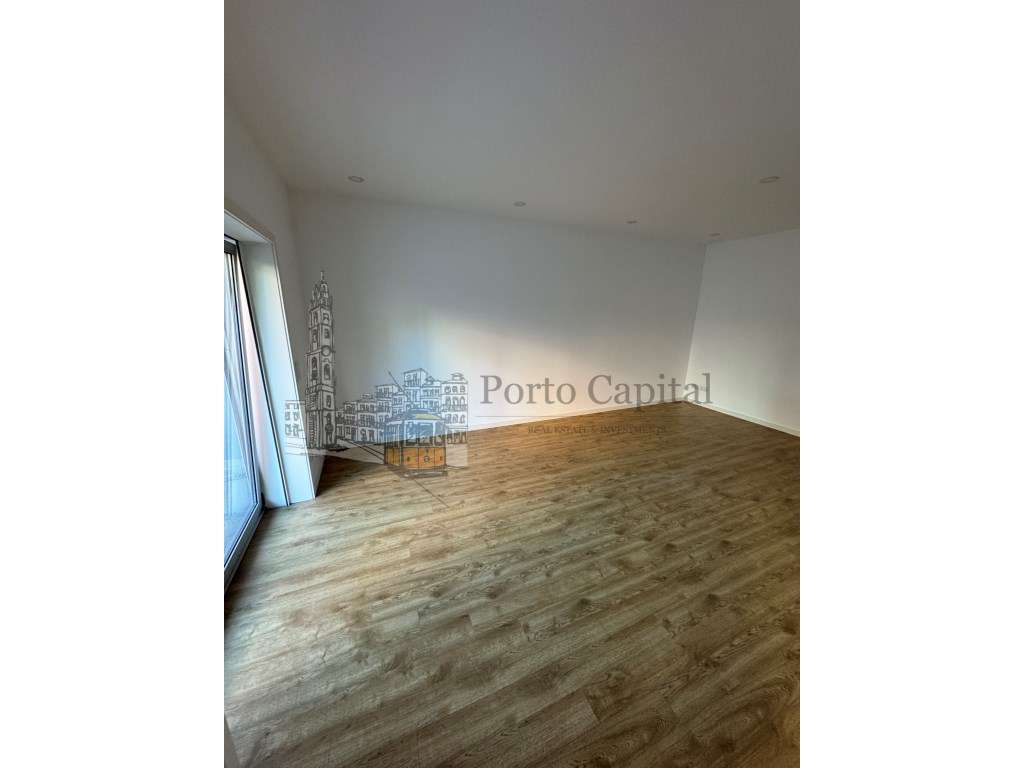 Apartamento T2 com Excelente Exposição Solar - Grande imagem: 3/25