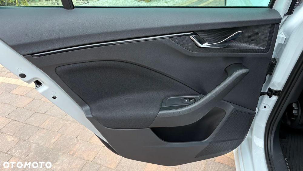 Skoda Kamiq 1.0 TSI Ambition DSG - 40