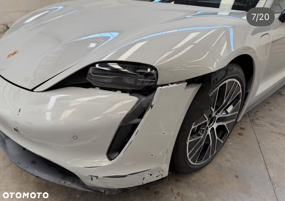 Porsche Taycan Sport - 5