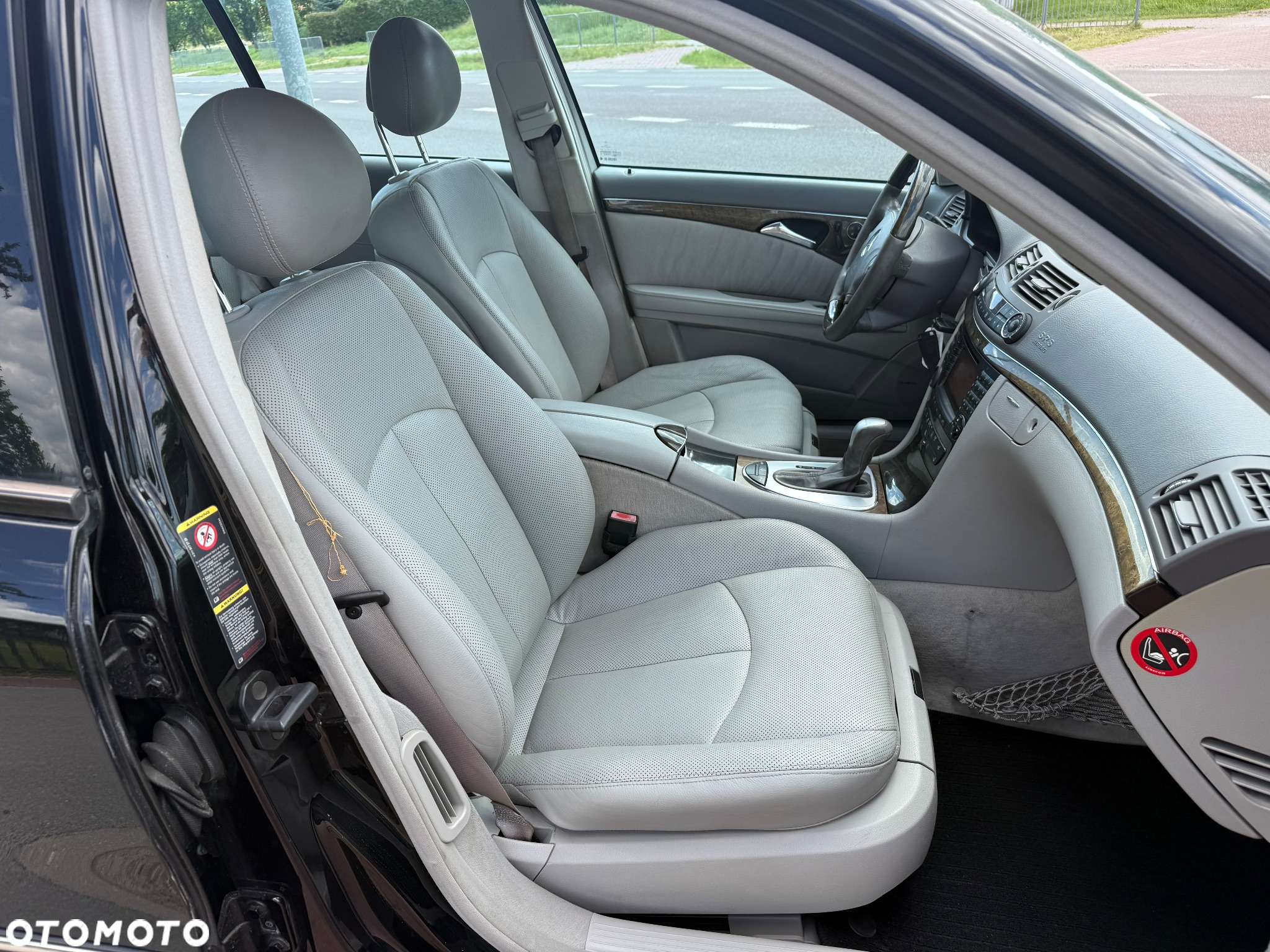 Mercedes-Benz Klasa E 500 T 7G-TRONIC Avantgarde - 21