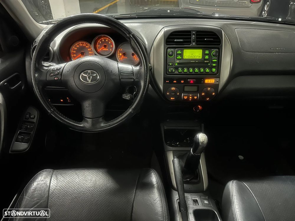 Toyota RAV4 2.0 D-4D Pack 2 - 3