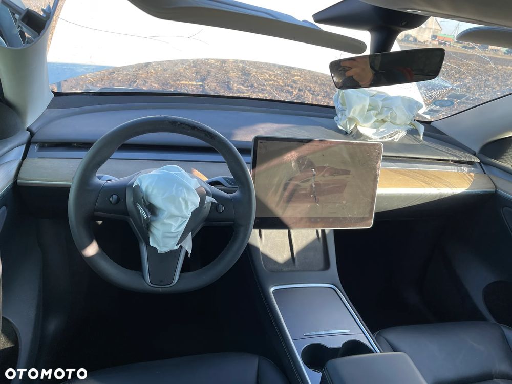 Tesla Model Y Standard - 8