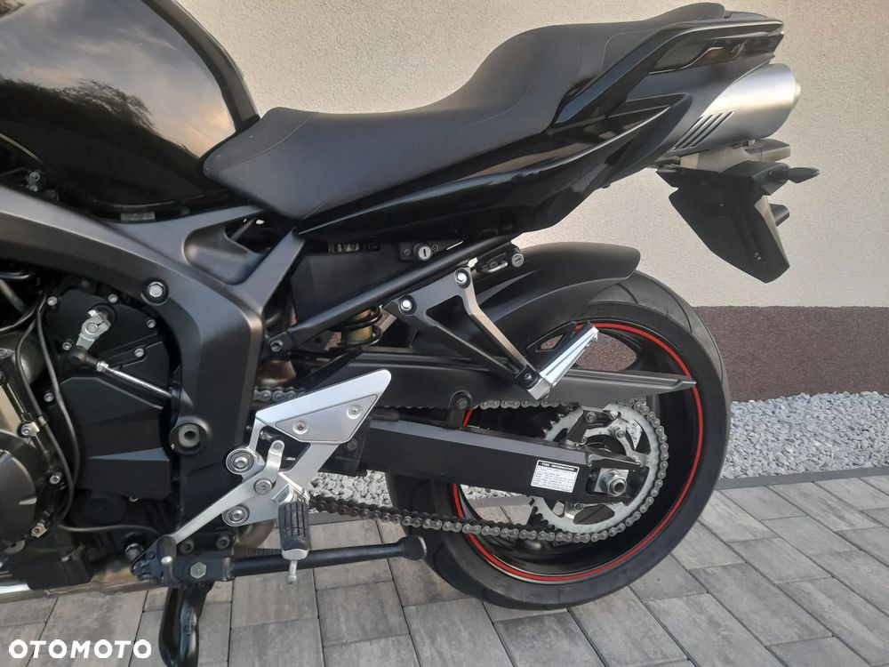 Yamaha FZ6 - 28