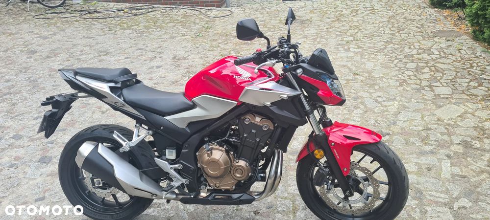 Honda CB - 1