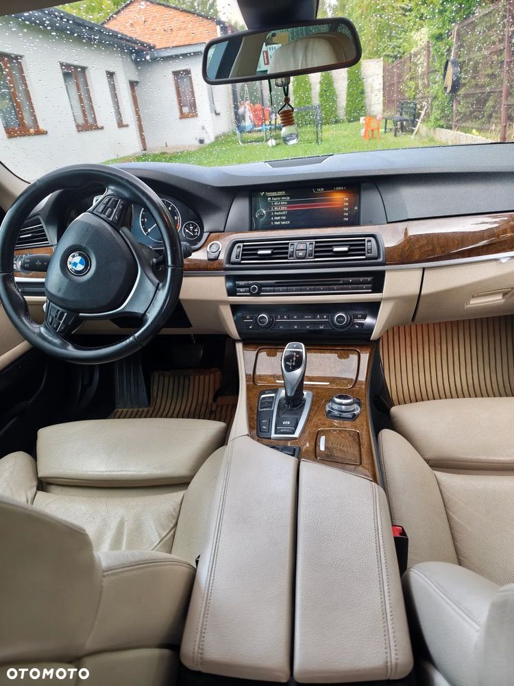 BMW Seria 5 530d Luxury Line - 15