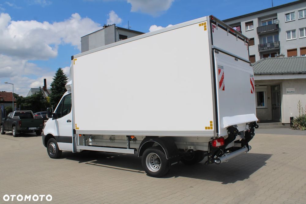 Mercedes-Benz Sprinter - 3