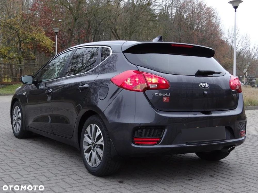 Kia Ceed 1.6 CRDi L Business Line DCT - 3
