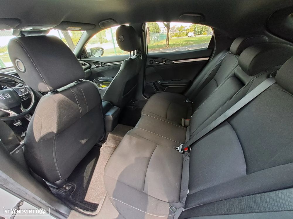 Honda Civic 1.0 i-VTEC Elegance Navi - 12
