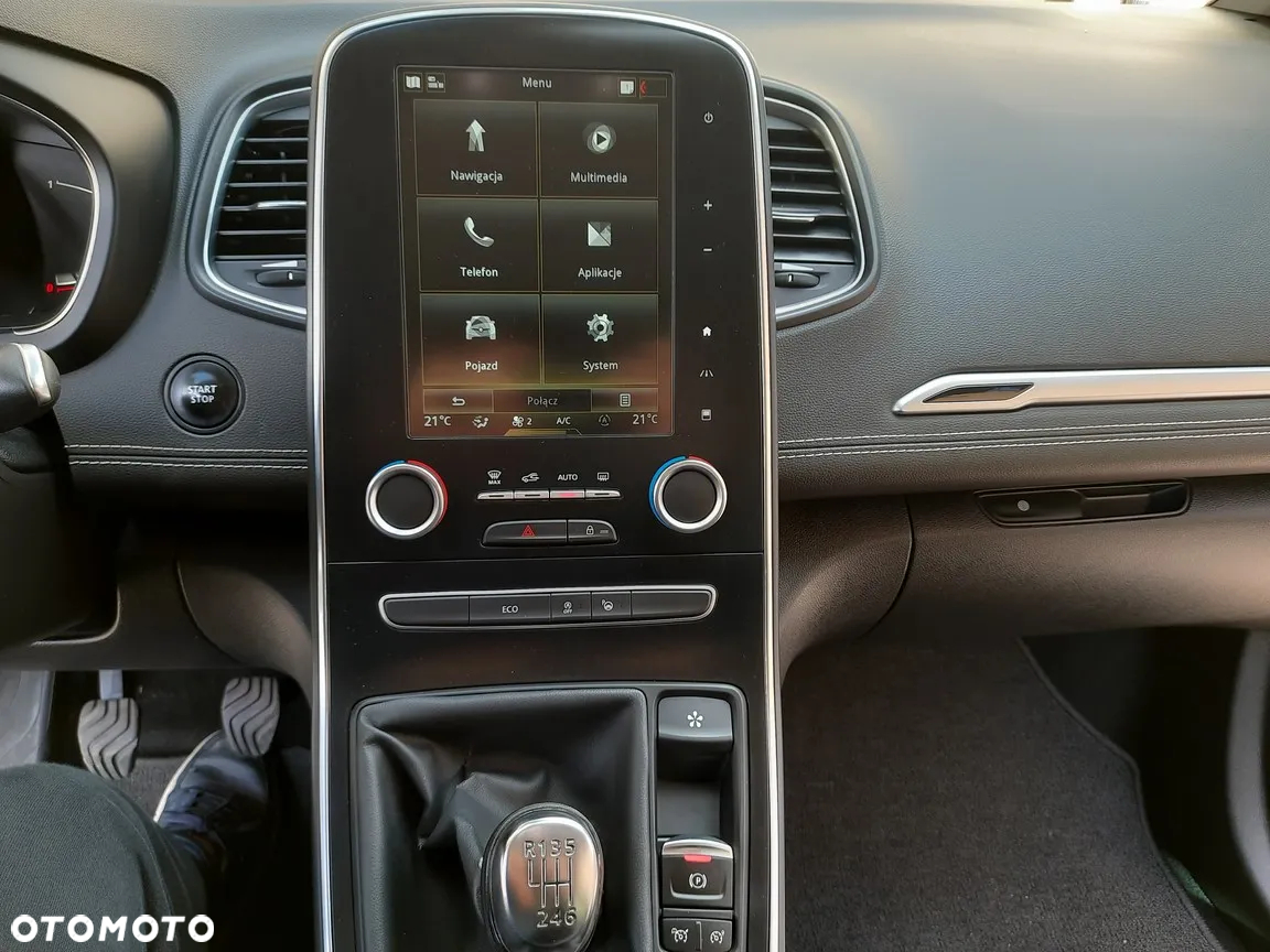 Renault Scenic - 24