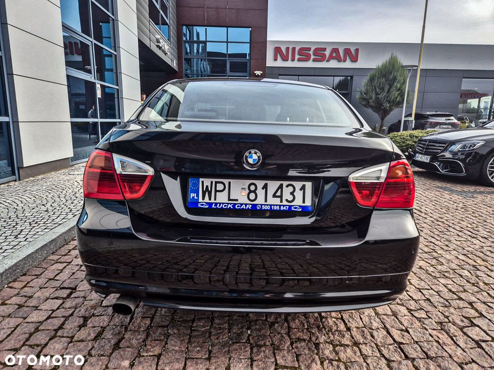 BMW Seria 3 320i - 7