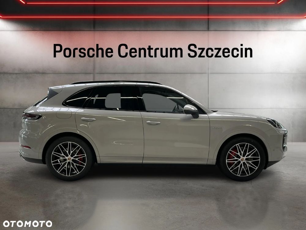 Porsche Cayenne S E-Hybrid PHEV - 6