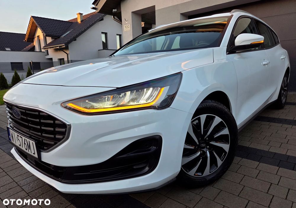 Ford Focus 1.0 EcoBoost Titanium Business - 1