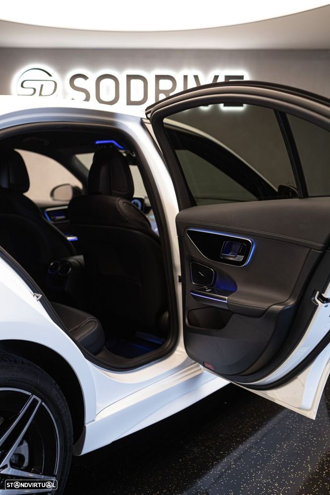 Mercedes-Benz C 300 e AMG Line - 46