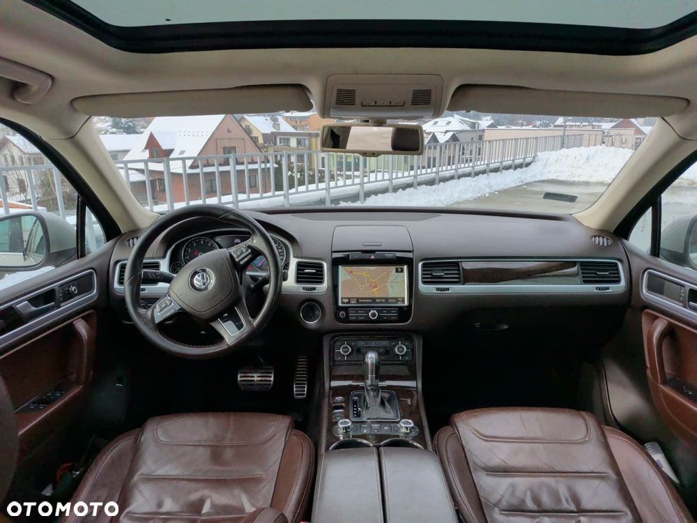 Volkswagen Touareg - 11