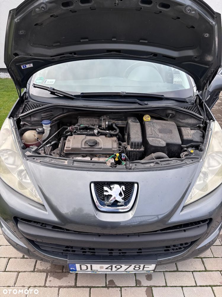Peugeot 207 - 11