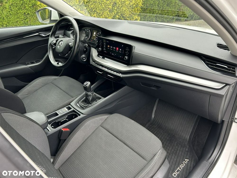 Skoda Octavia 1.5 TSI Ambition - 15
