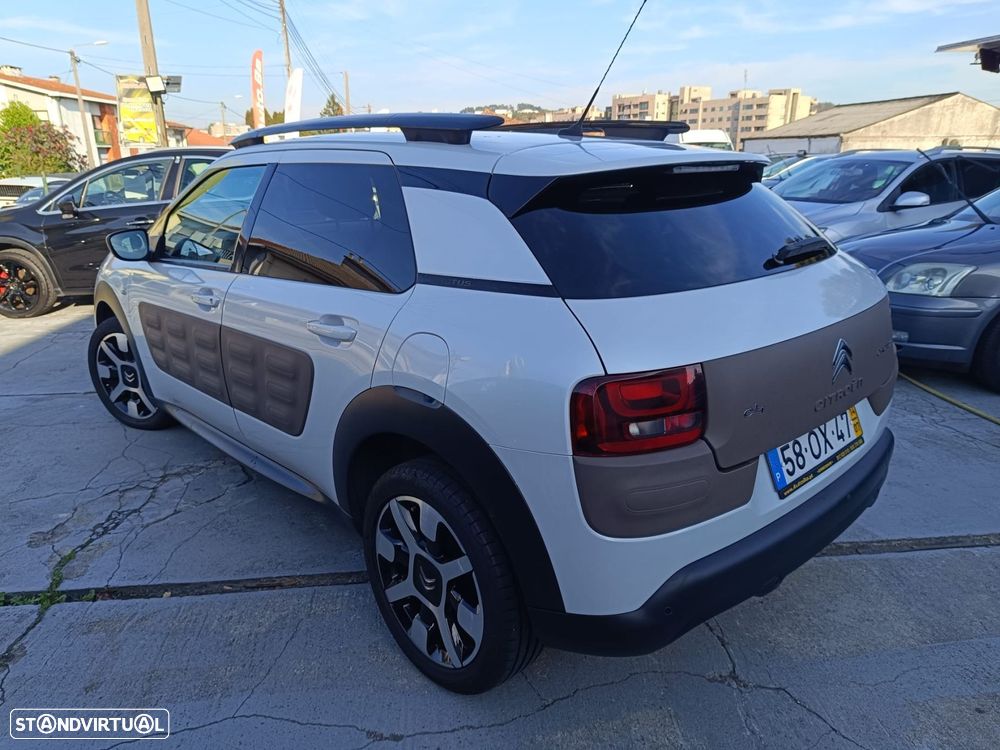 Citroën C4 Cactus 1.6 BlueHDi Shine ETG6 - 17