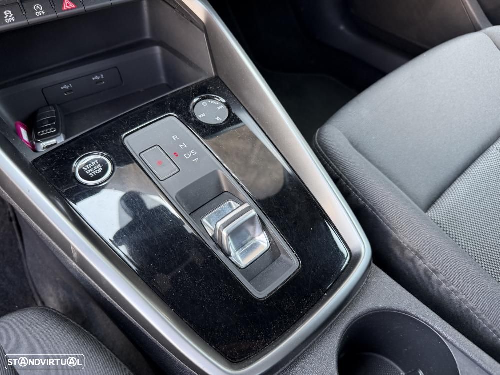 Audi A3 Limousine 30 TFSI S tronic sport - 21