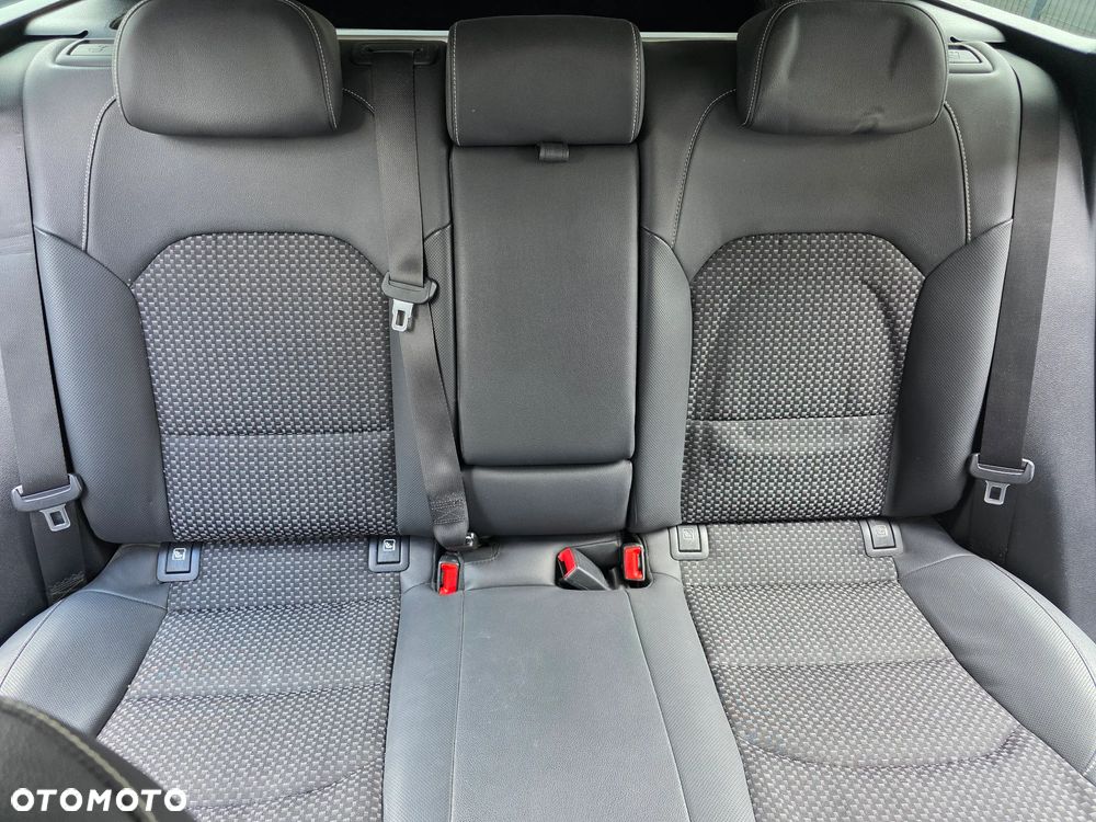 Kia Ceed 1.4 T-GDI L Business Line DCT - 14