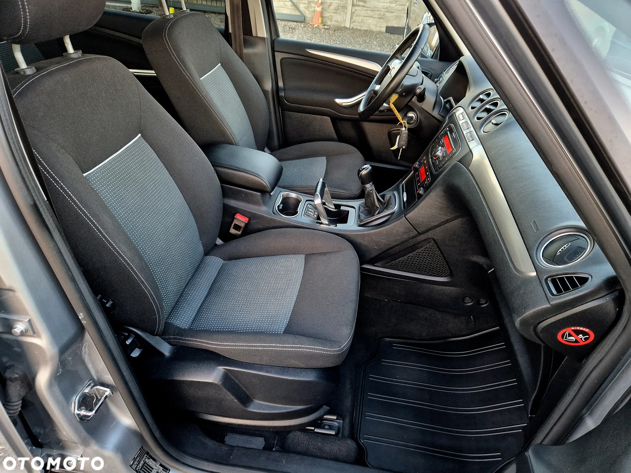 Ford Galaxy - 17