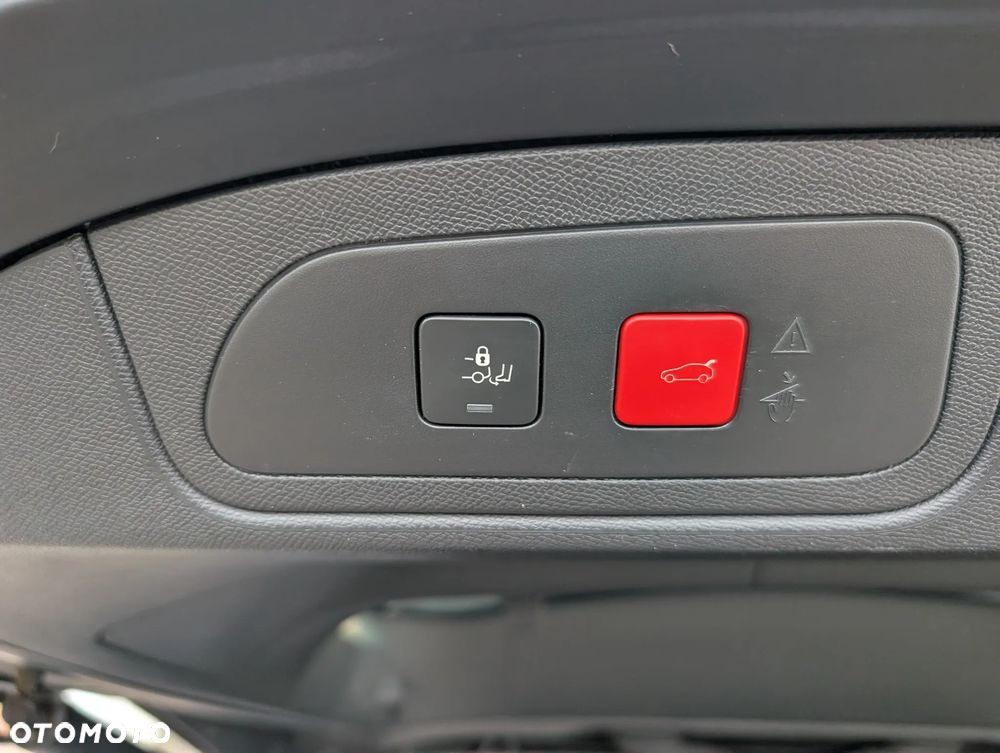 DS Automobiles DS 7 Crossback 1.6 PureTech GPF Performance Line + - 8