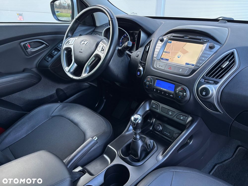 Hyundai ix35 blue 1.6 2WD Finale Silver - 31