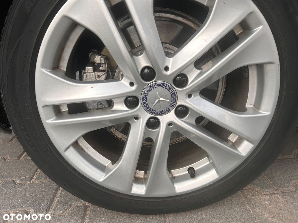 Mercedes-Benz Klasa C 200 CDI DPF Automatik BlueEFFICIENCY Avantgarde - 11