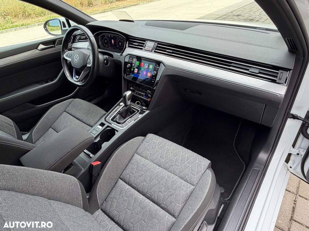 Volkswagen Passat - 8