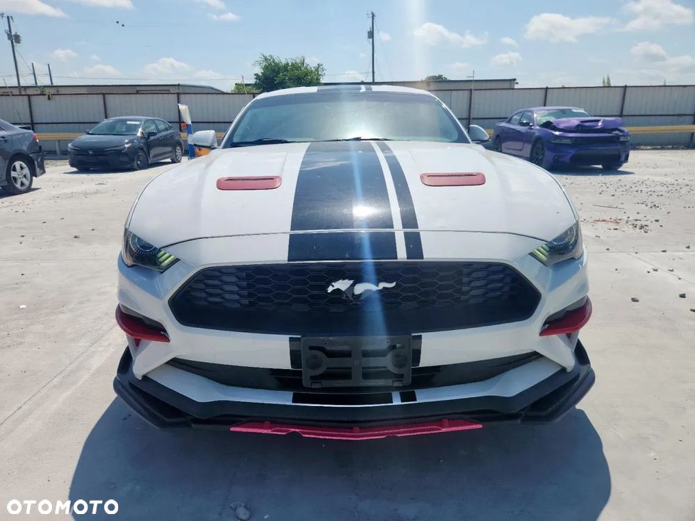 Ford Mustang 2.3 EcoBoost - 5