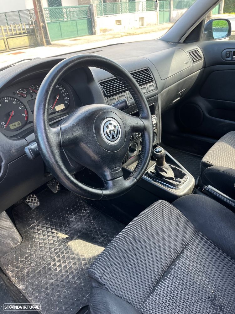 VW Golf 1.6i Highline - 7