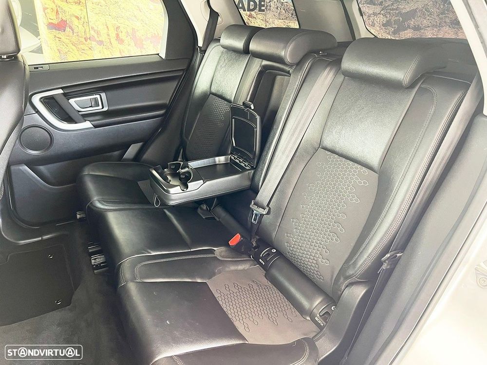 Land Rover Discovery Sport 2.0 eD4 HSE - 21