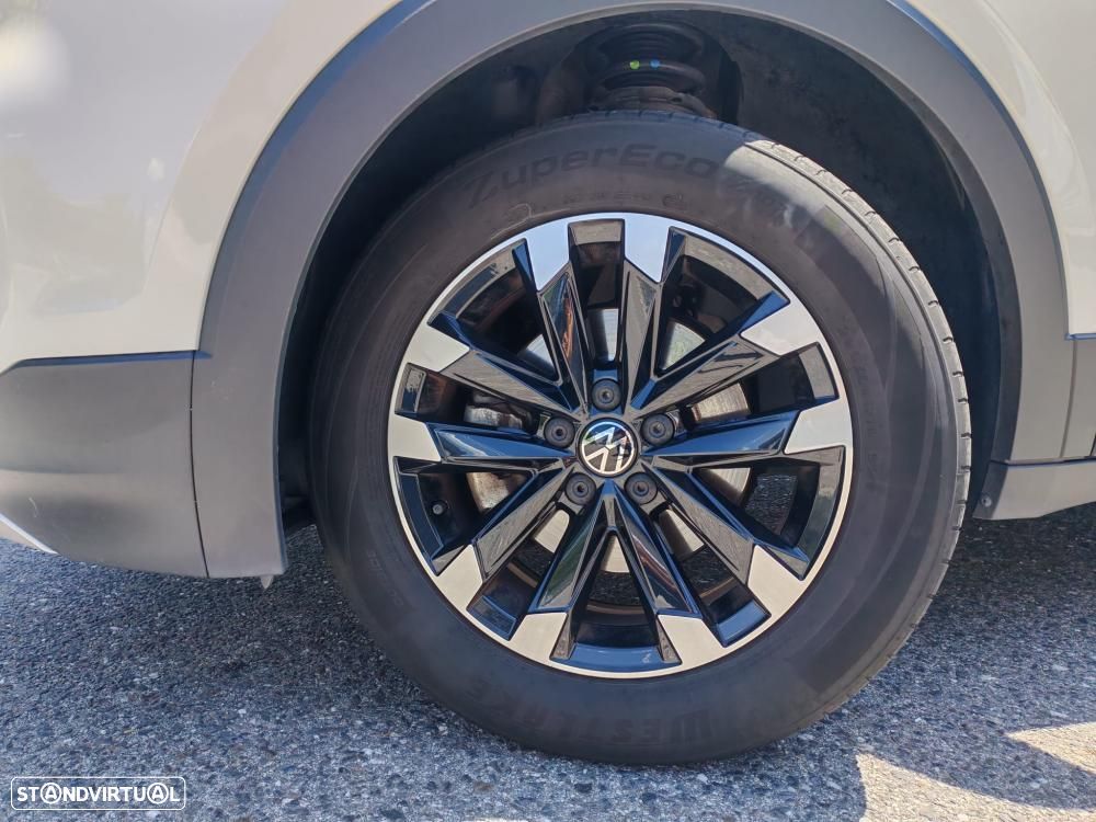 VW T-Cross 1.0 TSI BlackStyle - 4