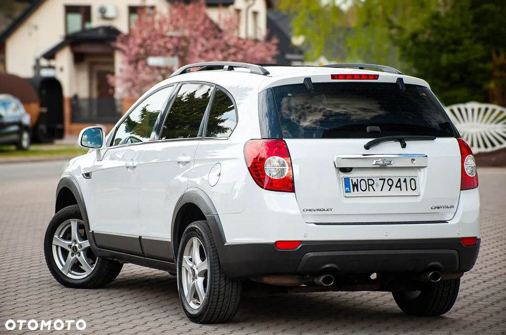 Chevrolet Captiva 2.4 2WD LT - 8