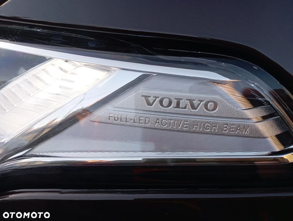 Volvo XC 90 T6 AWD Momentum - 32