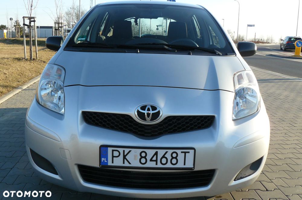 Toyota Yaris - 7
