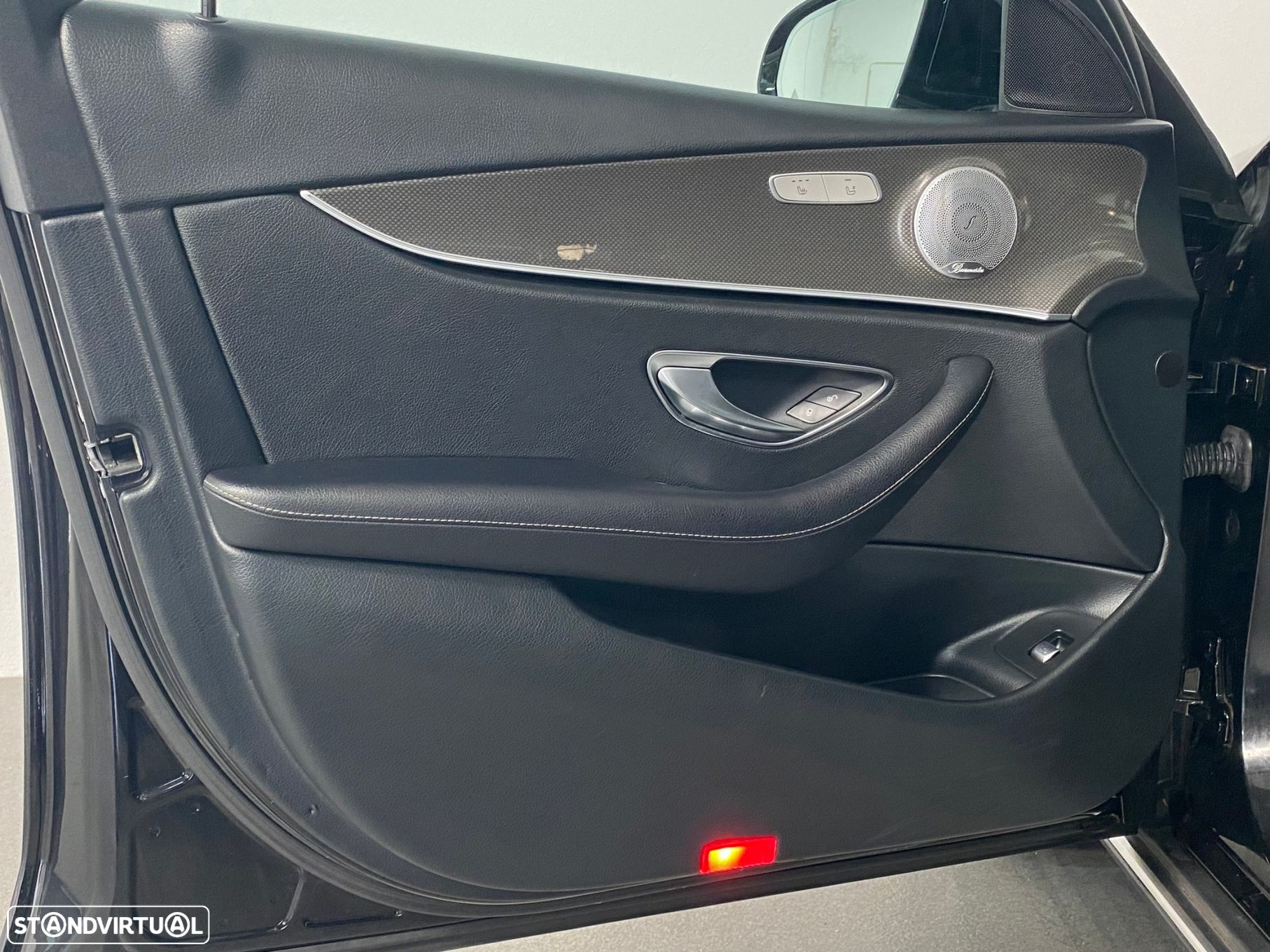 Mercedes-Benz E 220 d 4-Matic All Terrain Avantgarde - 6