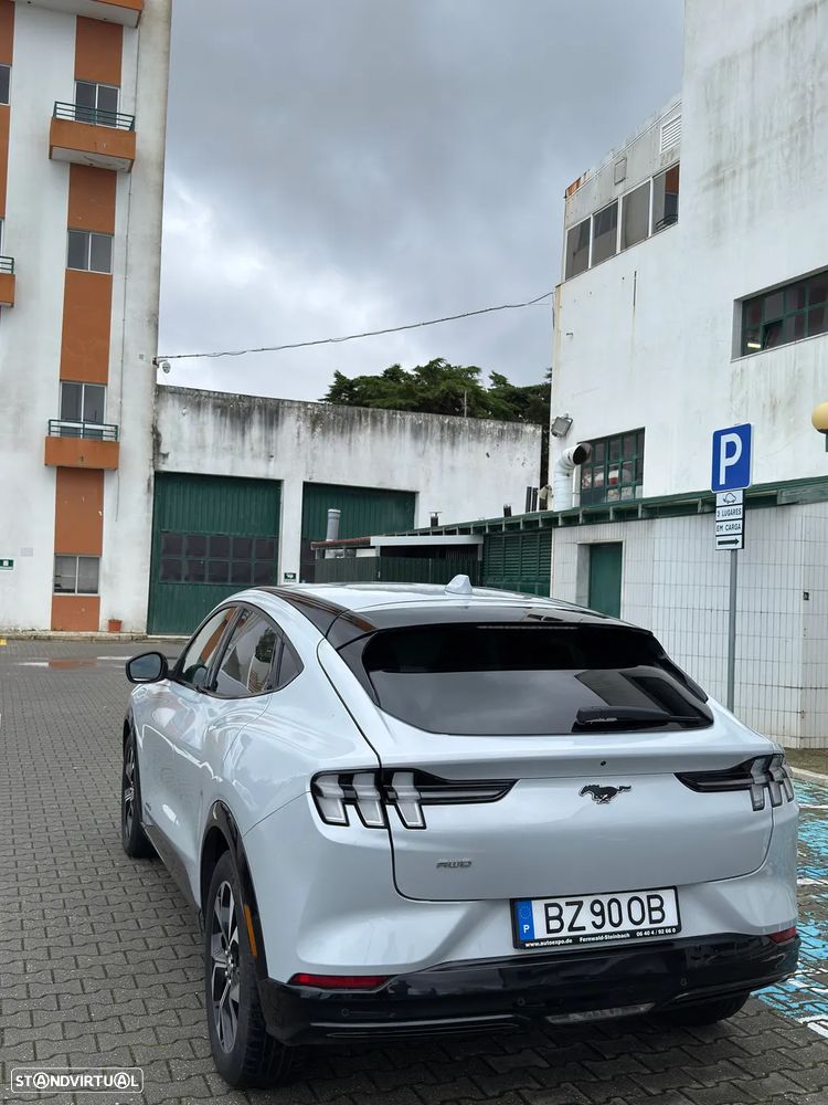 Ford Mustang Mach-E AWD PREMIUM - 5