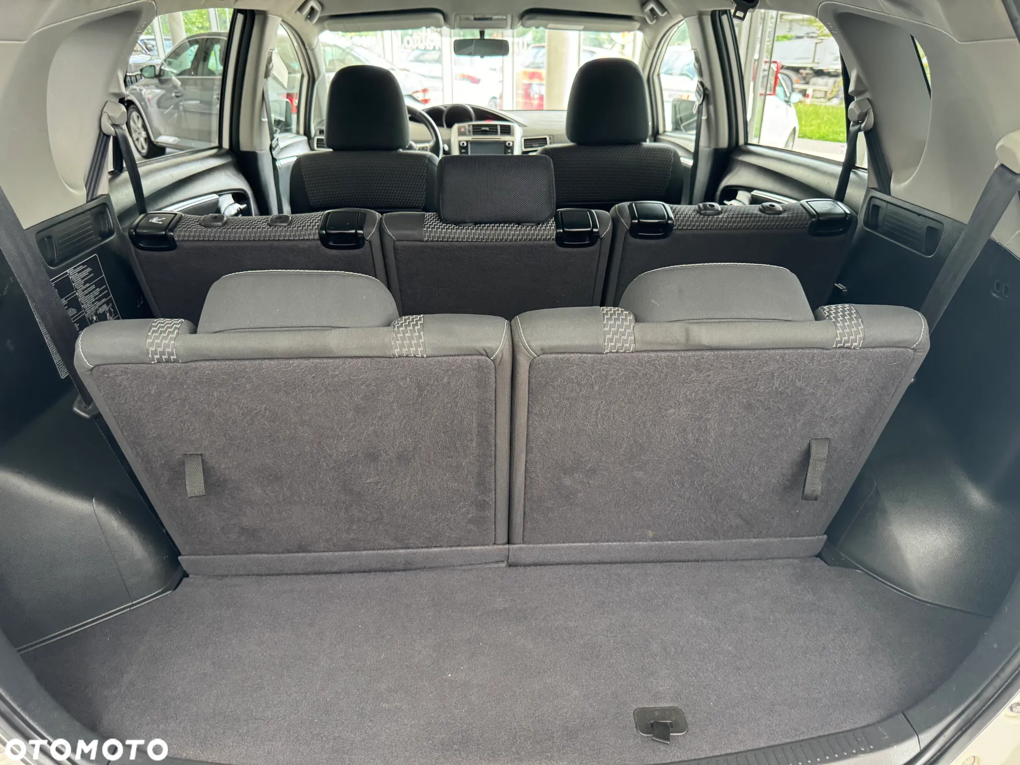 Toyota Verso 1.6 D-4D Active 7os - 25