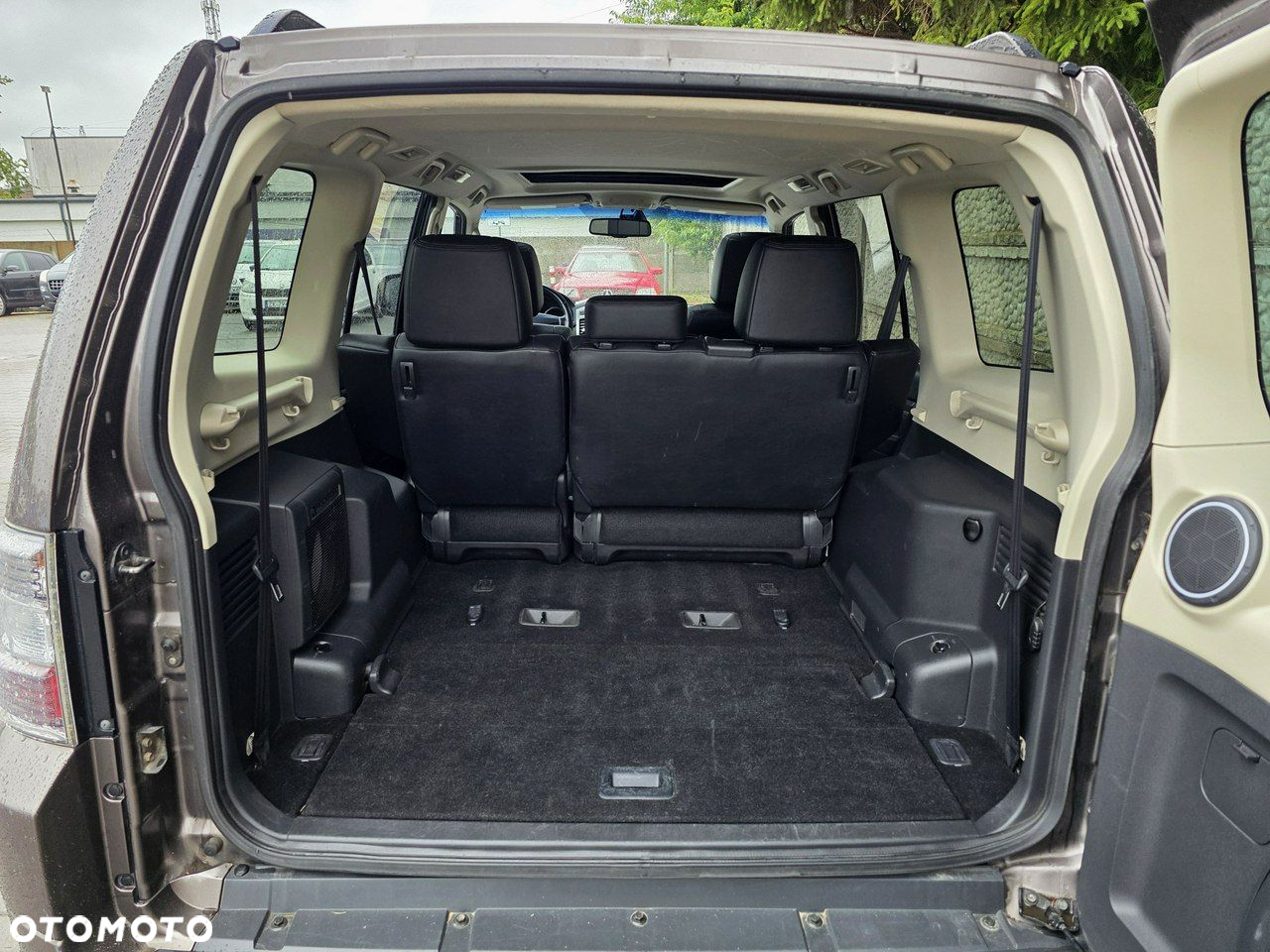 Mitsubishi Pajero - 29