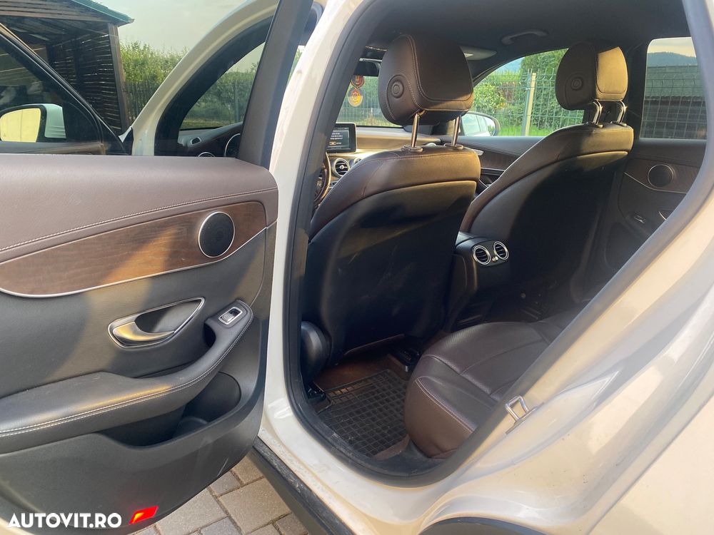 Mercedes-Benz GLC - 16