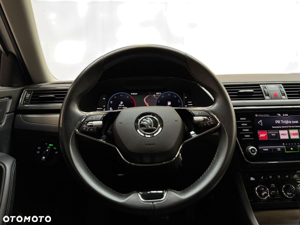 Skoda Superb 2.0 TDI SCR 4x4 Style DSG - 27