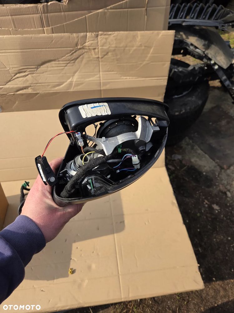 Lusterko lewe VW Tiguan II 2+9 11 Pin Kamera  5NN857507AT 5NN857501AP 5NN857501AP9B9 5NN857507AT9B9 - 5