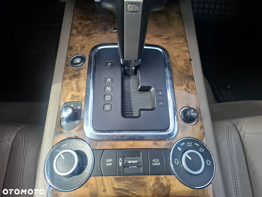 Volkswagen Touareg 5.0 V10 TDI Tiptr - 28