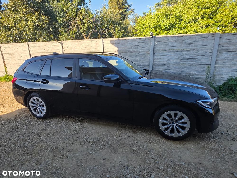 BMW Seria 3 318d mHEV - 2