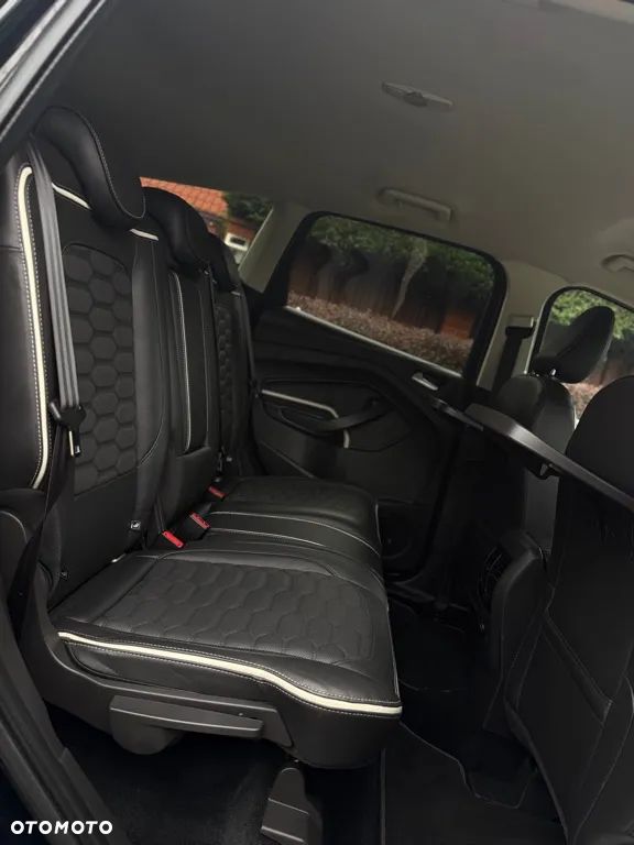 Ford Kuga 1.5 EcoBoost 2x4 Vignale - 30