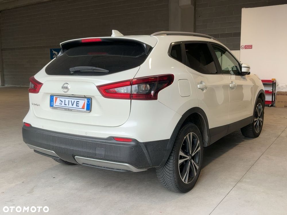 Nissan Qashqai 1.3 DIG-T N-Connecta - 3