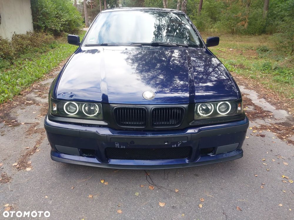 BMW Seria 3 316i - 5